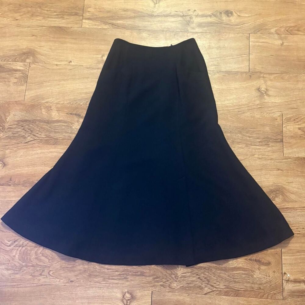 Vintage Finity Women's Black and Navy Skirt Size 8
